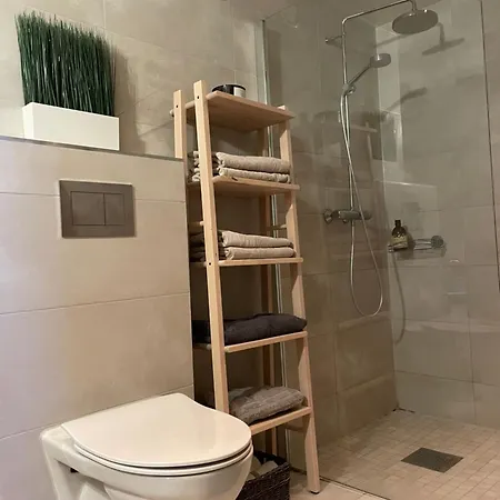 شقة Spacious Near The City Center